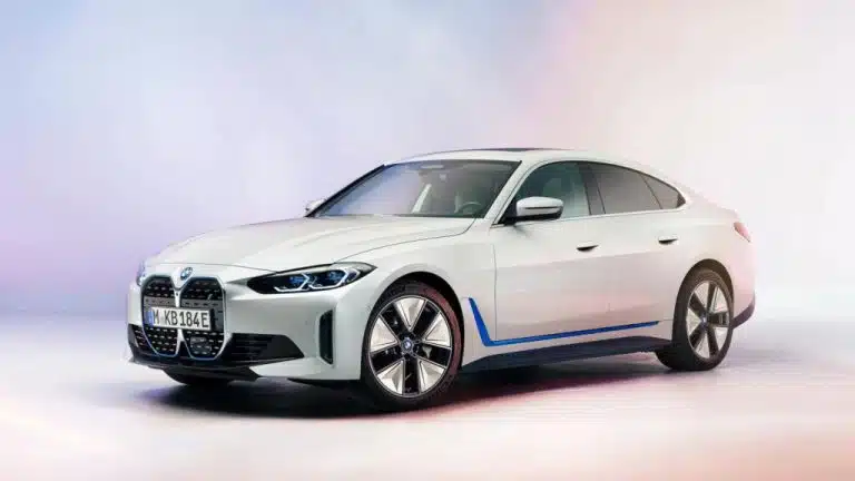 BMW i4 2023: Prezzo, interni, dati tecnici