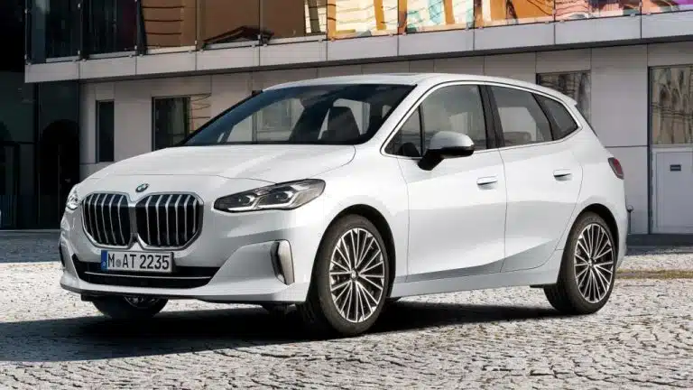 BMW Serie 2 2023: Motori, prezzi, dati tecnici