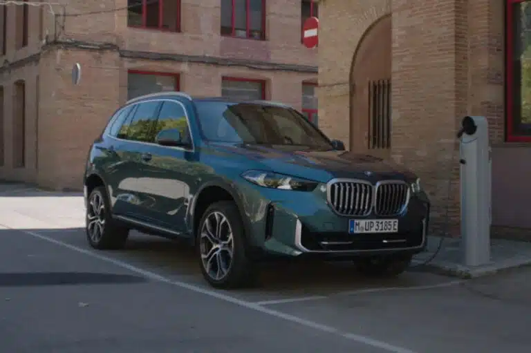 BMW X5 2024: Motori, prezzi, dati tecnici