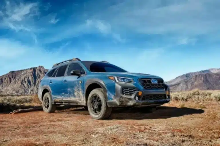 Subaru Outback 2024: Interni, prezzi, dati tecnici