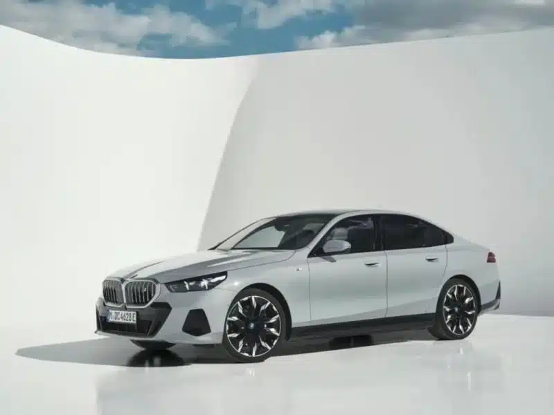 BMW Serie 5 2024: Dati tecnici, prezzo, motori